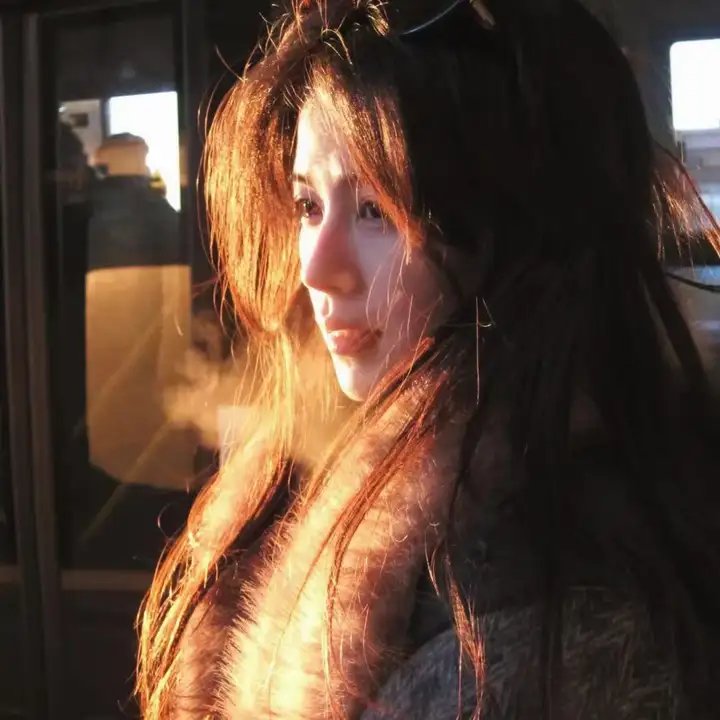 现在和相爱的人在一起吗?